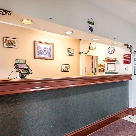 Days Inn By Wyndham Kentland Εξωτερικό φωτογραφία