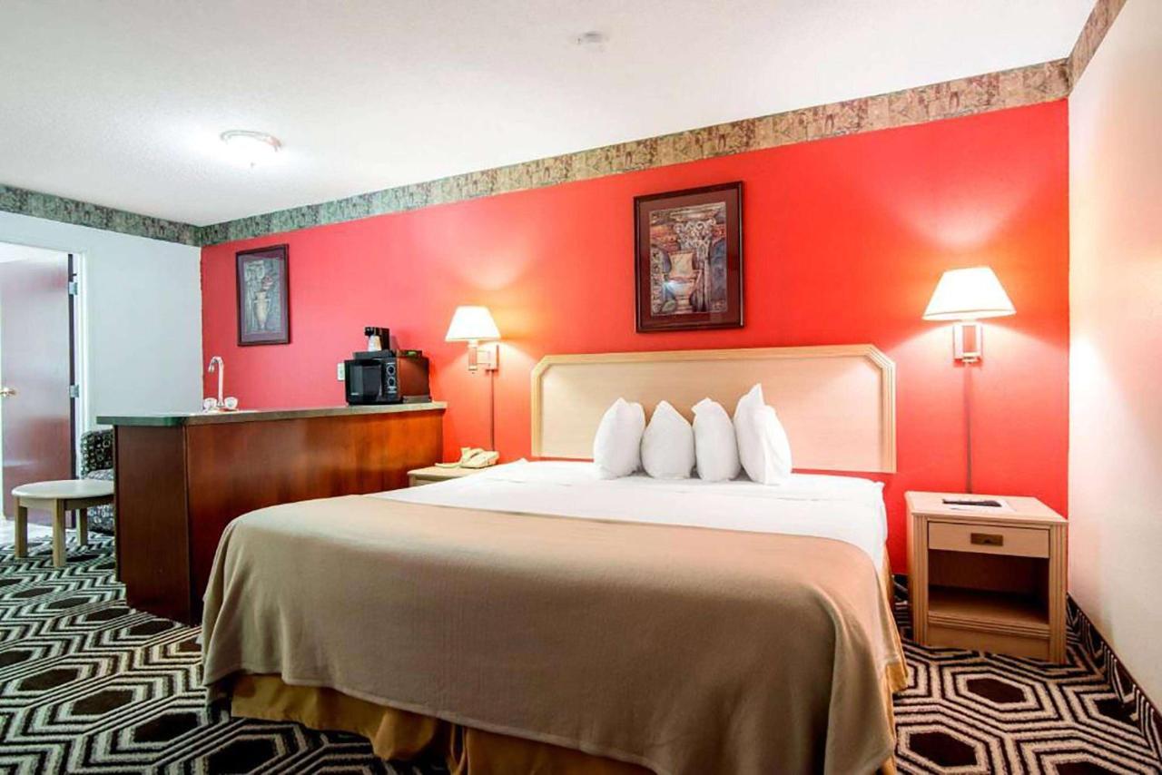 Days Inn By Wyndham Kentland Εξωτερικό φωτογραφία